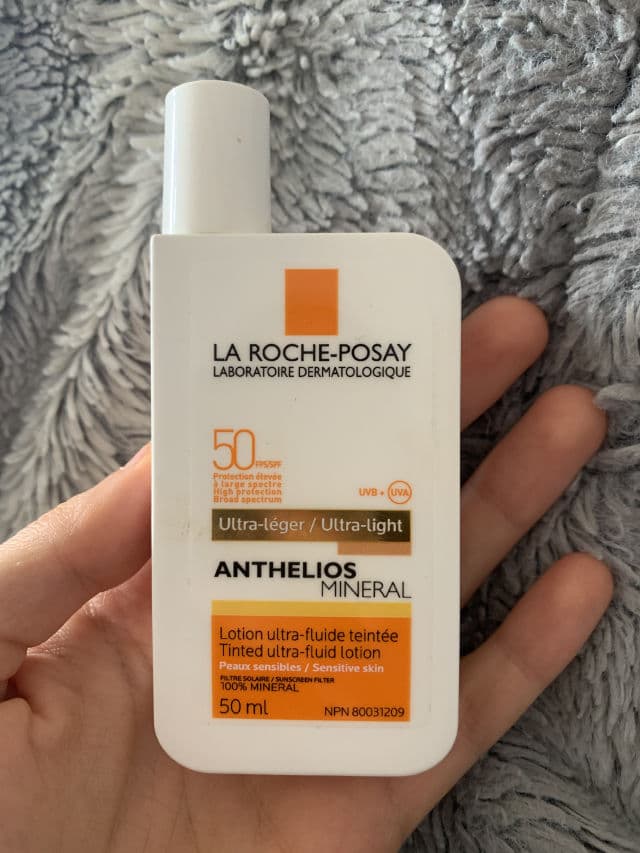 La Roche-Posay Anthelios Mineral Tinted Ultra-Fluid Lotion SPF 50 review photo by Picky148463