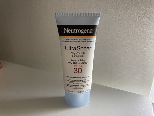Neutrogena Ultra Sheer Dry-Touch Sunscreen SPF 30 review photo by Picky47502