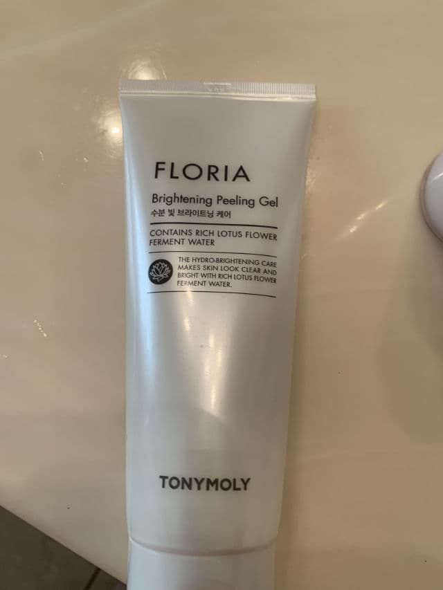 TONYMOLY Floria Brightening Peeling Gel review photo by AACarroll