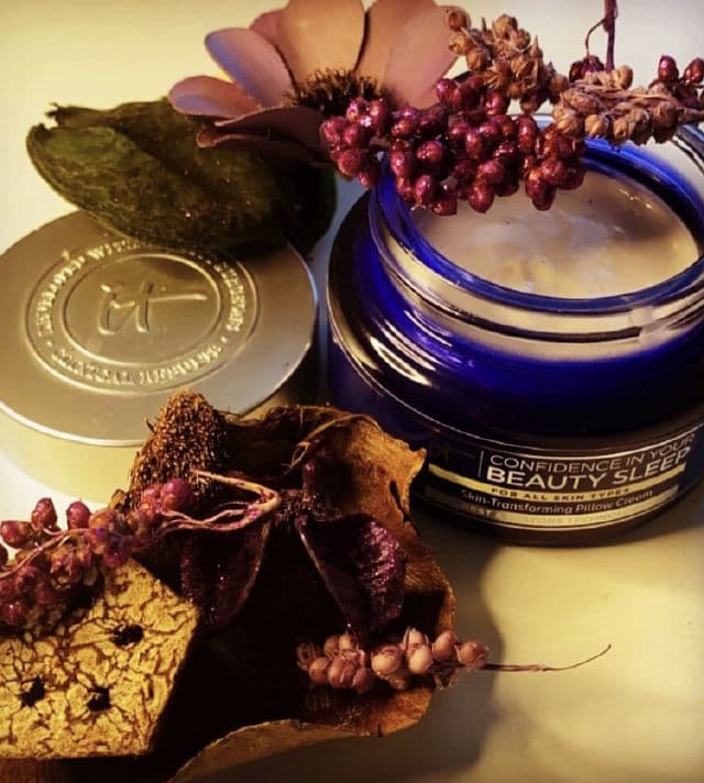 It Cosmetics Confidence in Your Beauty Sleep review photo by Picky66319