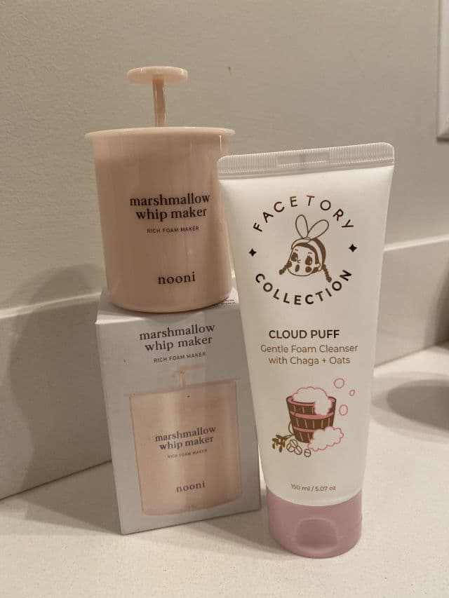 FaceTory Cloud Puff Gentle Foam Cleanser review photo by cleahanchey