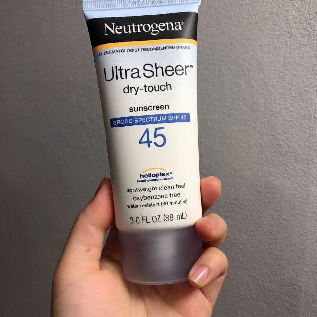 Neutrogena Ultra Sheer Dry-Touch Sunblock SPF 45 review photo by Picky90177