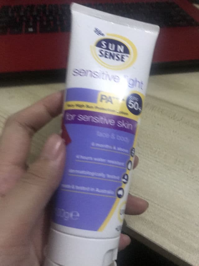SunSense Sensitive Light PA++++ SPF50+ review photo by Picky93585