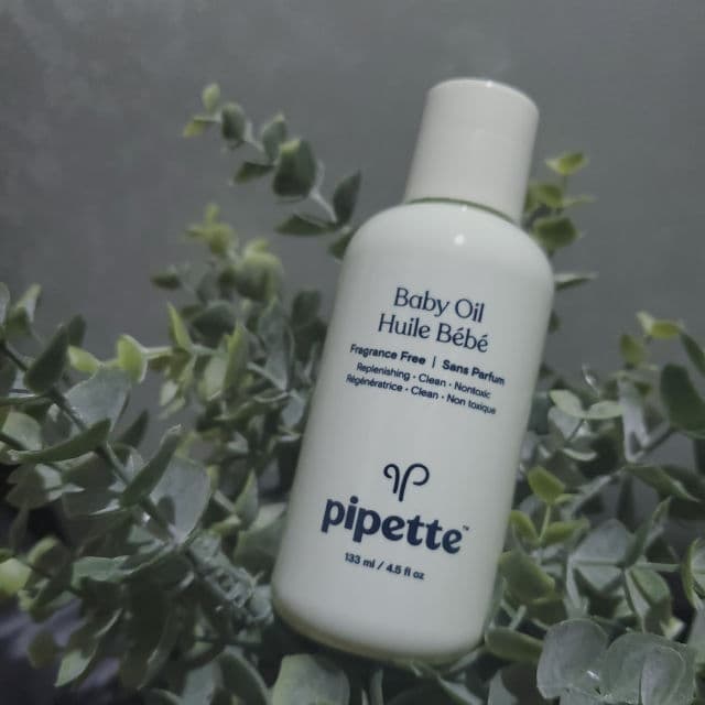 Pipette Baby Oil review photo by speakskincare