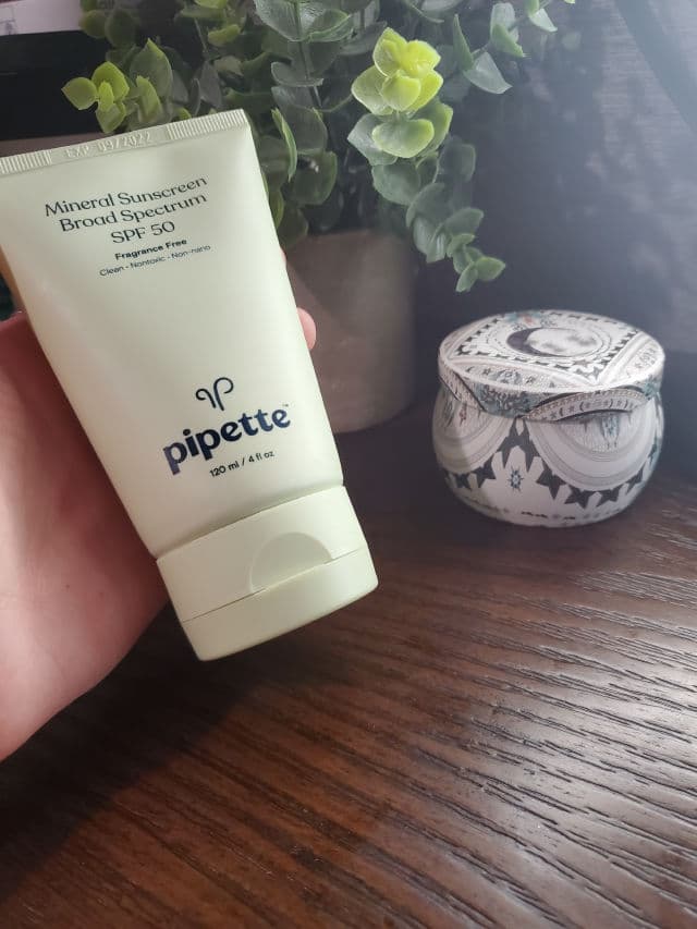 Pipette Mineral Sunscreen Broad Spectrum SPF 50 review photo by speakskincare