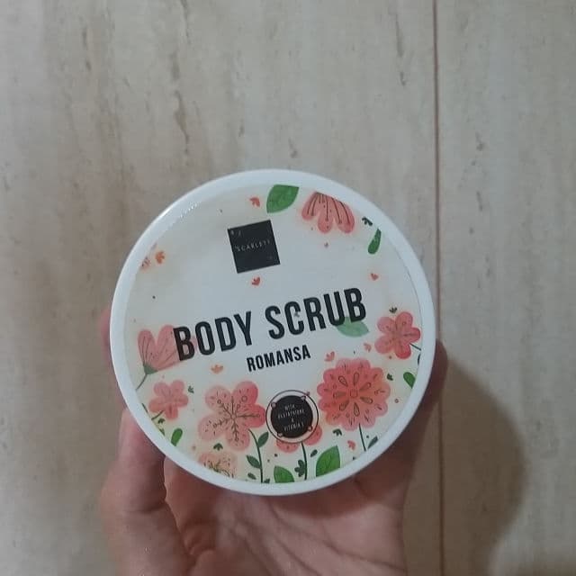 Scarlett Whitening Body Scrub - Romansa review photo by PickyAnisa
