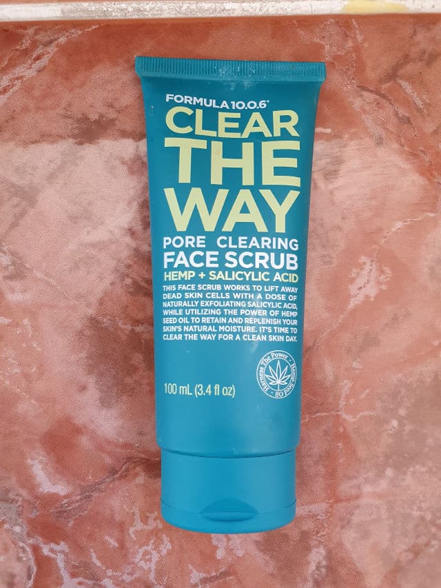 Formula 10.0.6 Clear The Way Pore Clearing Face Scrub review photo by PickyBG