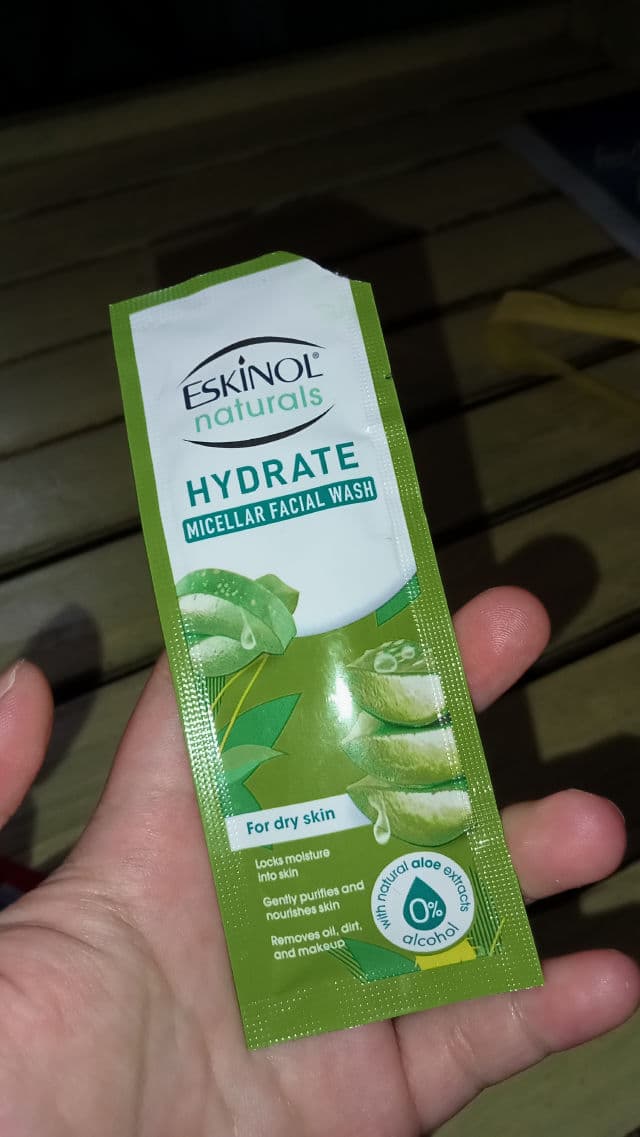 Eskinol Micellar Facial Wash Hydrate - Aloe review photo by PickyBooh