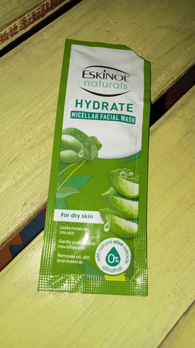 Eskinol Micellar Facial Wash Hydrate - Aloe review photo by PickyBooh