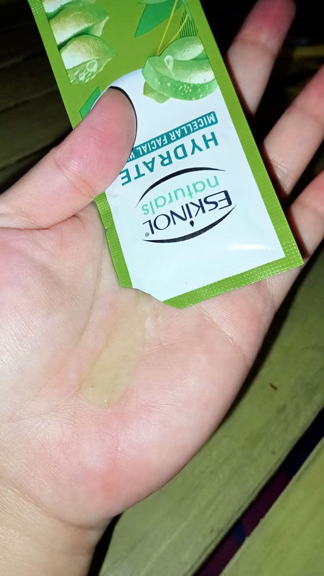 Eskinol Micellar Facial Wash Hydrate - Aloe review photo by PickyBooh