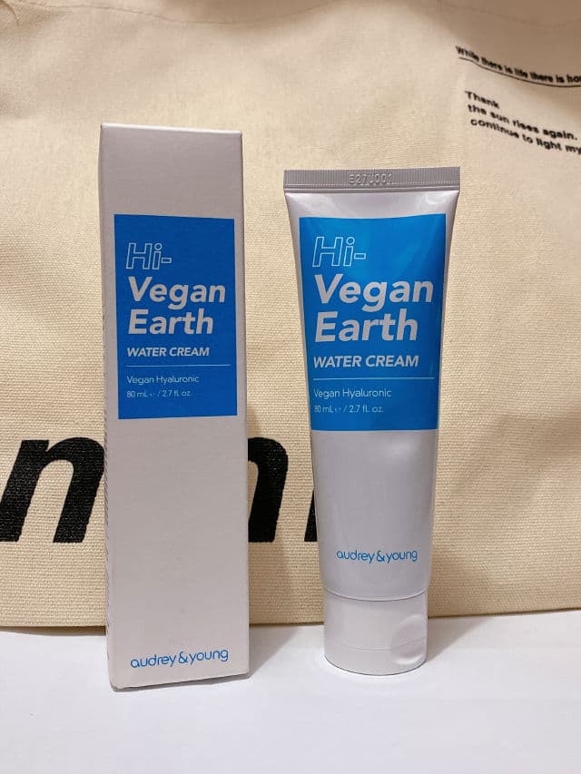 Audrey & Young Hi Vegan Earth Water Cream review photo by PickyDoreen