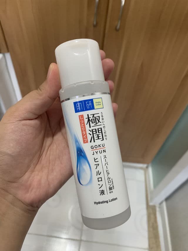 Hada Labo Gokujyun Lotion review photo by PickyIya