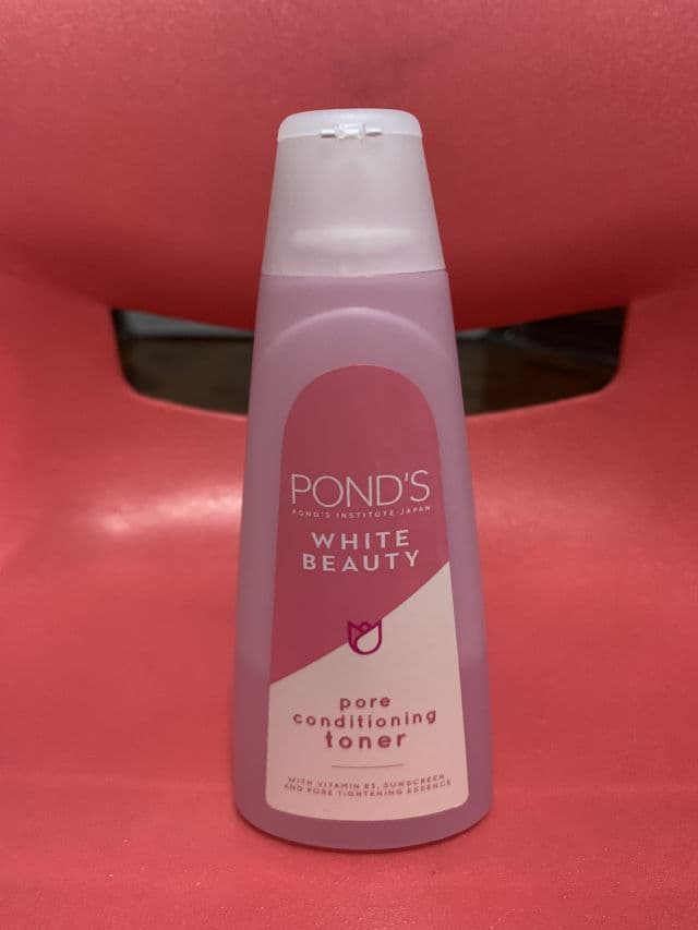 Pond's White Beauty  Pore Conditioning Toner review photo by PickyMaxy
