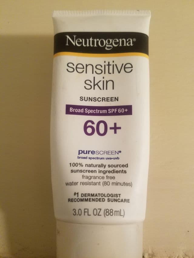 Neutrogena Sensitive Skin Sunscreen Lotion SPF 60+ review photo by PickyMed