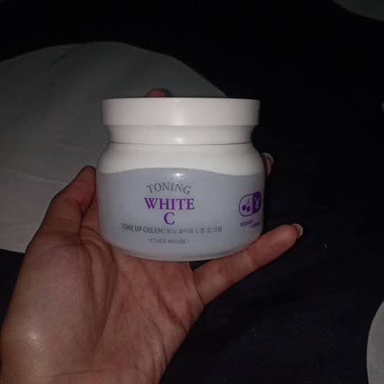 ETUDE Toning White C Tone UP Cream review photo by Pickyca
