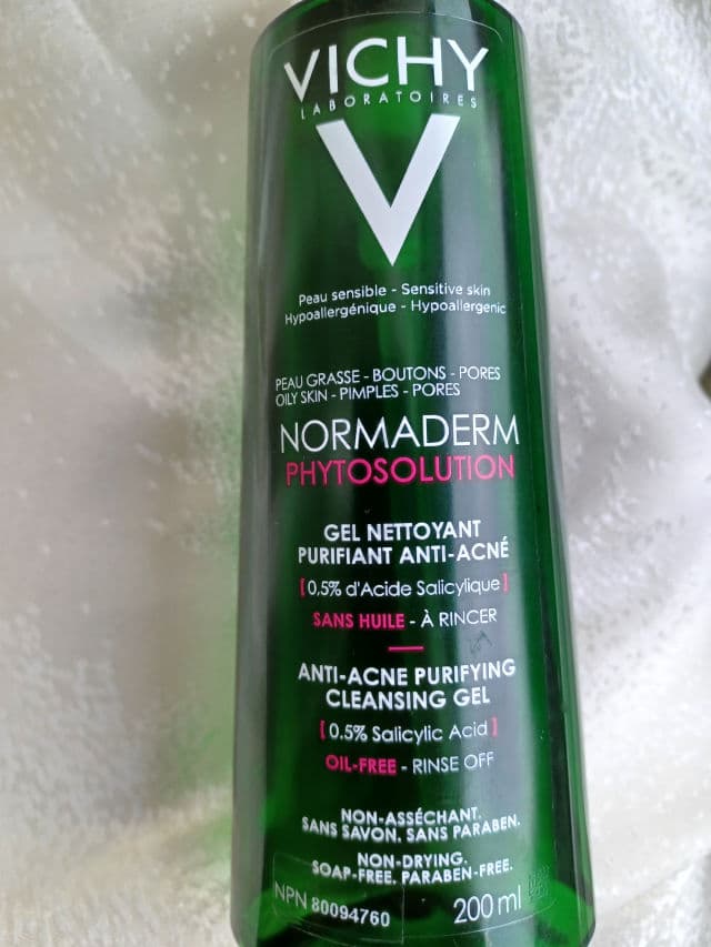 Vichy Normaderm Anti-Acne Purifying Cleansing Gel review photo by Pickytimin