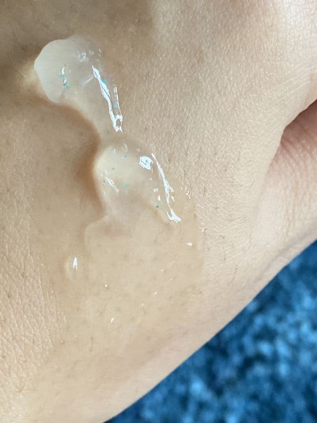 Aqua+ Series Smoothing-Bright Soft Scrub Essence review photo by Preenam