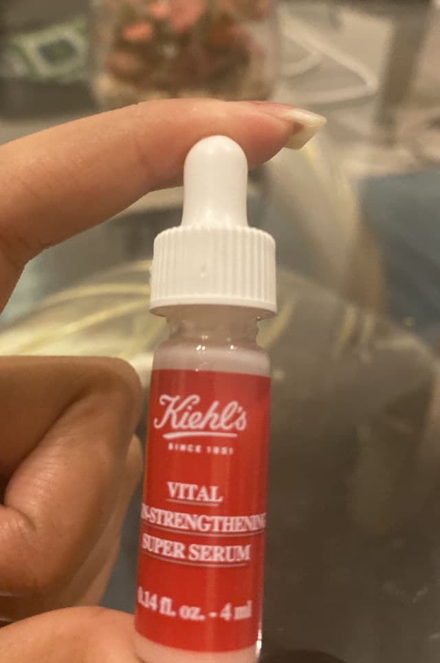 Kiehl's Vital Skin-Strengthening Hyaluronic Acid Super Serum review photo by Preenam