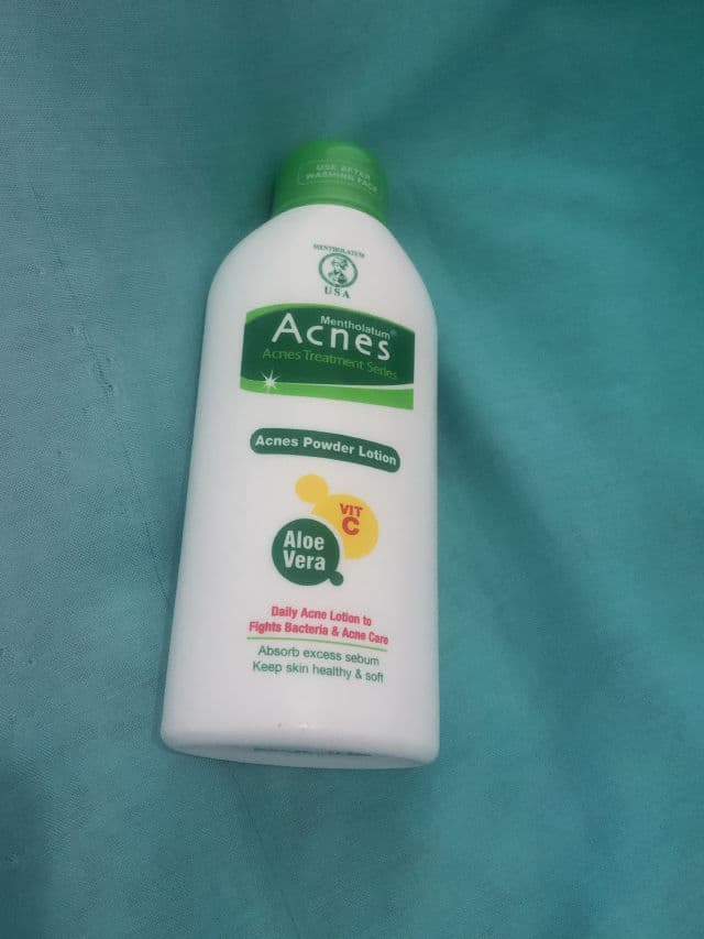 Mentholatum Acnes Powder Lotion review photo by Vintariavinn