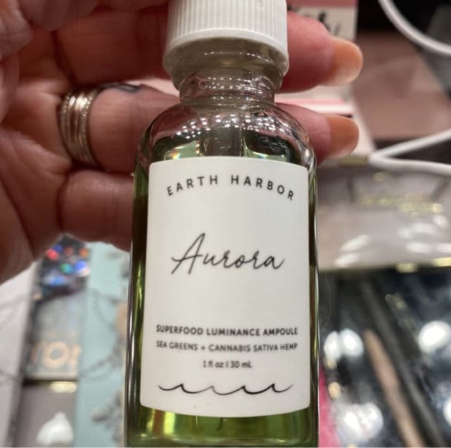 Earth Harbor Naturals Aurora Superfood Luminance Ampoule review photo by Ptreadaway