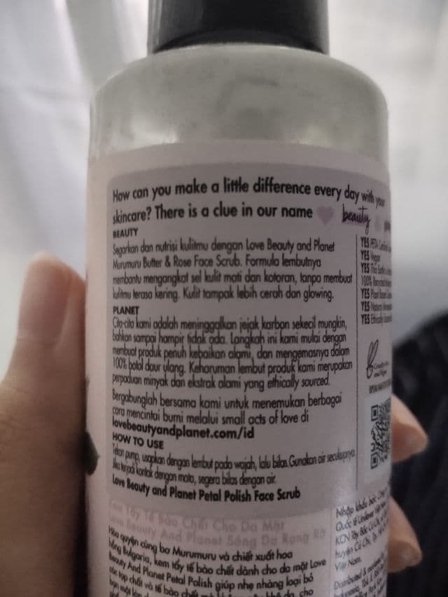 Love Beauty and Planet Murumuru Butter & Rose Face Scrub review photo by PutriThasha