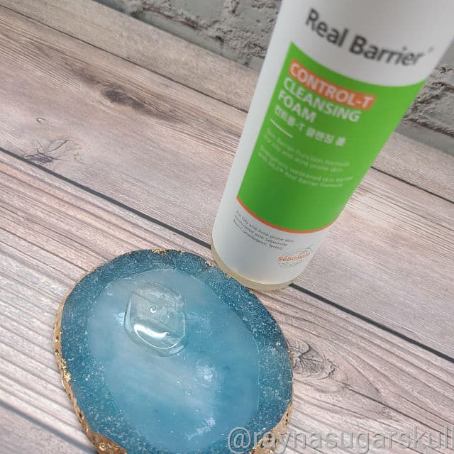 Real Barrier Control-T Cleansing Foam review photo by RaynaSugarSkull
