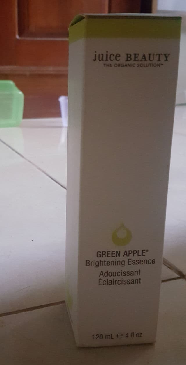Juice Beauty Green Apple Brightening Essence review photo by Recordof40