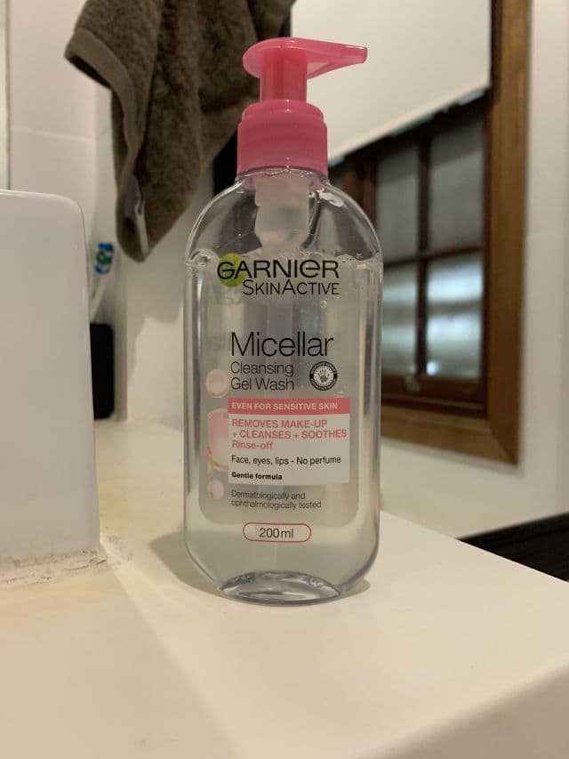 Garnier Micellar Cleansing Gel Wash For Combination Skin review photo by Remi