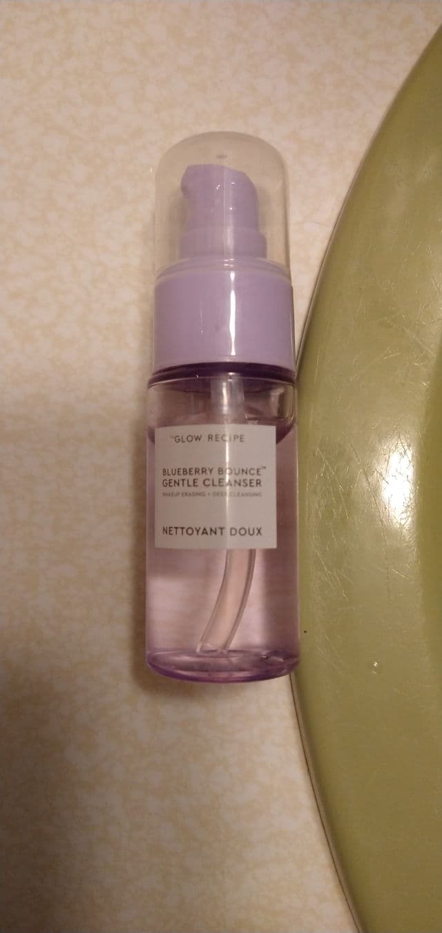 Glow Recipe Blueberry Bounce Gentle Cleanser review photo by ReneeC