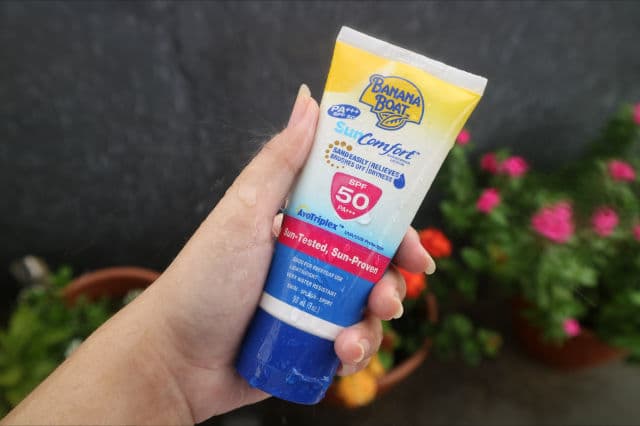 Banana Boat SunComfort Sunscreen Lotion review photo by Rskinjournals