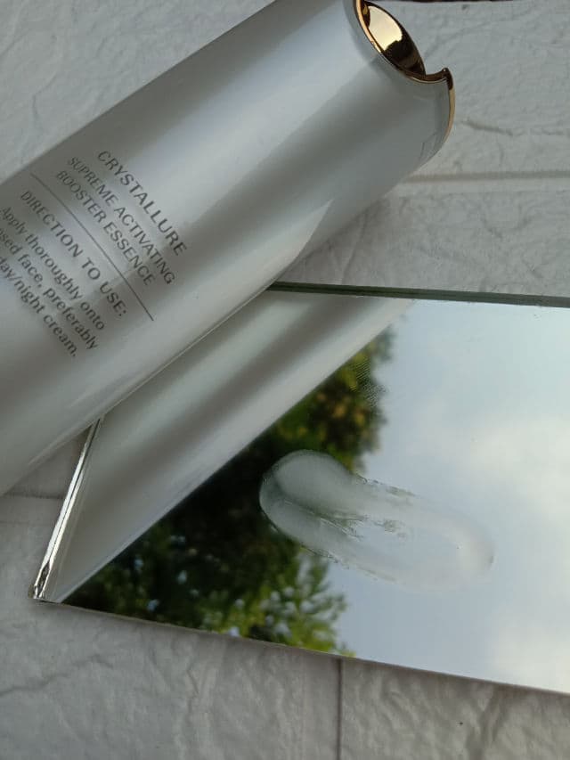 Crystallure by Wardah Supreme Activating Booster Essence review photo by RinaMarfuah