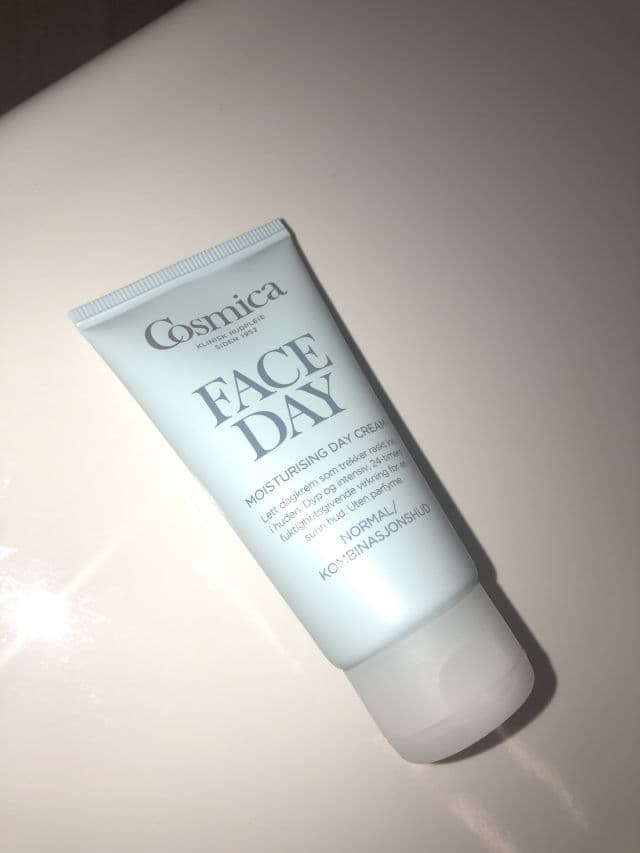 Cosmica Moisturizing Day Cream review photo by Ritanm