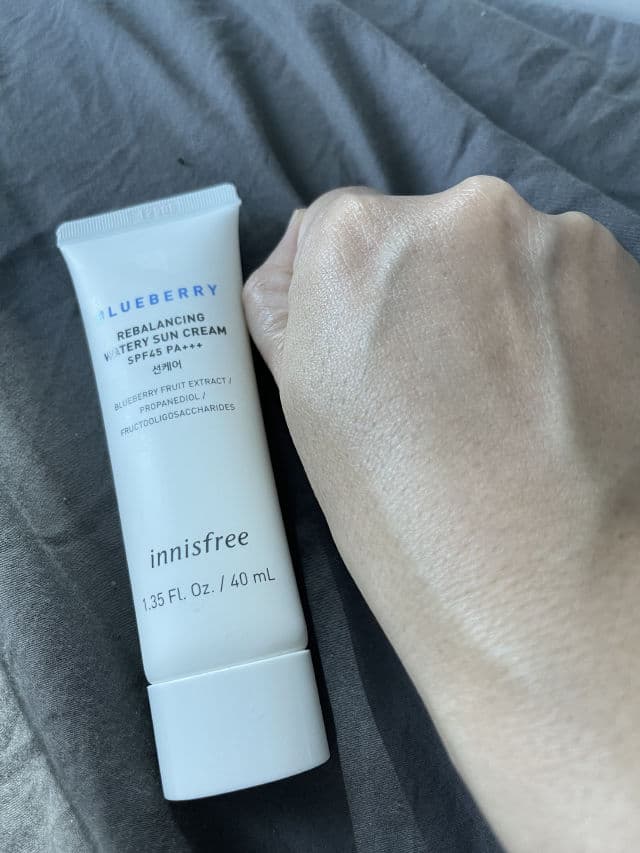 INNISFREE Blueberry Rebalancing Watery Sun Cream SPF37 review photo by Rosesarered45