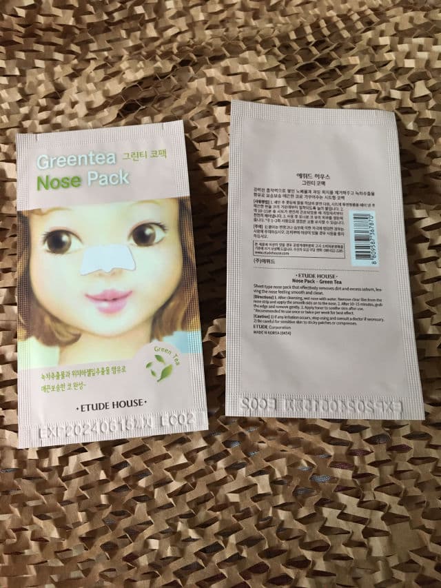 ETUDE Green Tea Nose Pack review photo by RurouniNeko