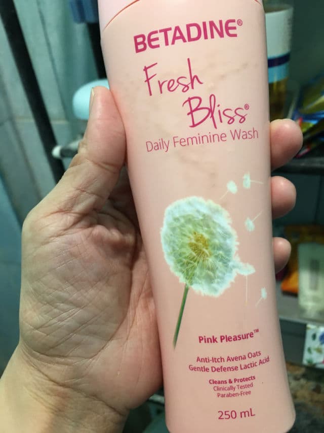 Betadine Fresh Bliss Daily Feminine Wash Pink Pleasure	 review photo by RurouniNeko