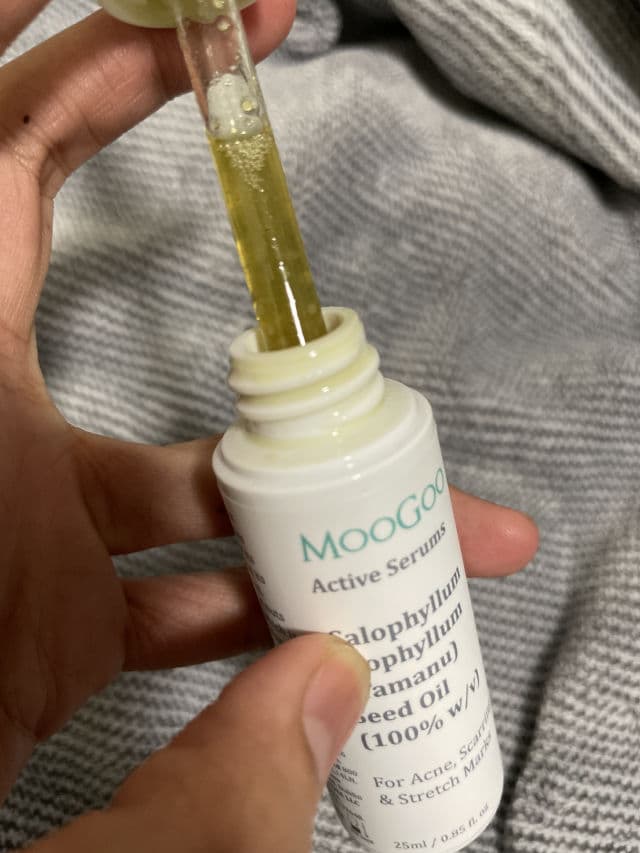 MooGoo Calophyllum Inophyllum (Tamanu) Seed Oil review photo by Ruthieandskincare