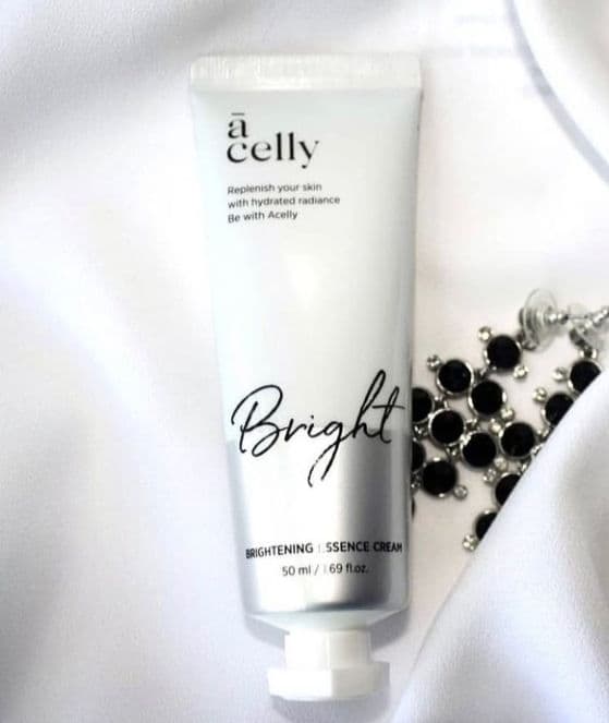 Acelly Brightening Essence review photo by Ruzan