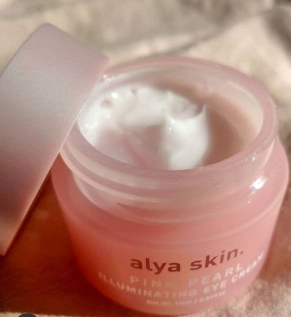 Alya Skin Pink Pearl Illuminating Eye Cream review photo by Ruzan