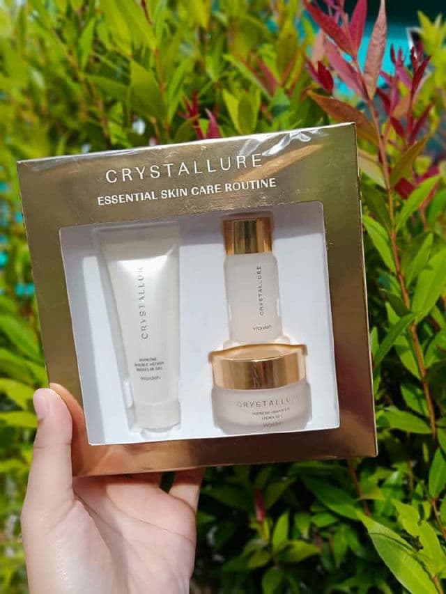 Crystallure by Wardah Supreme Activating Booster Essence review photo by SURIHONEY