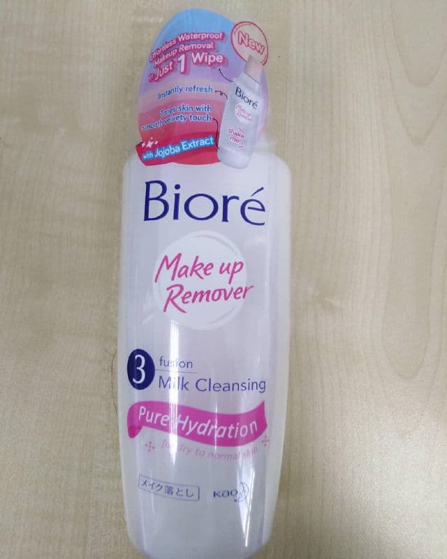 Biore 3 Fusion Milk Cleansing Makeup Remover (Pure Hydration) review photo by SURIHONEY