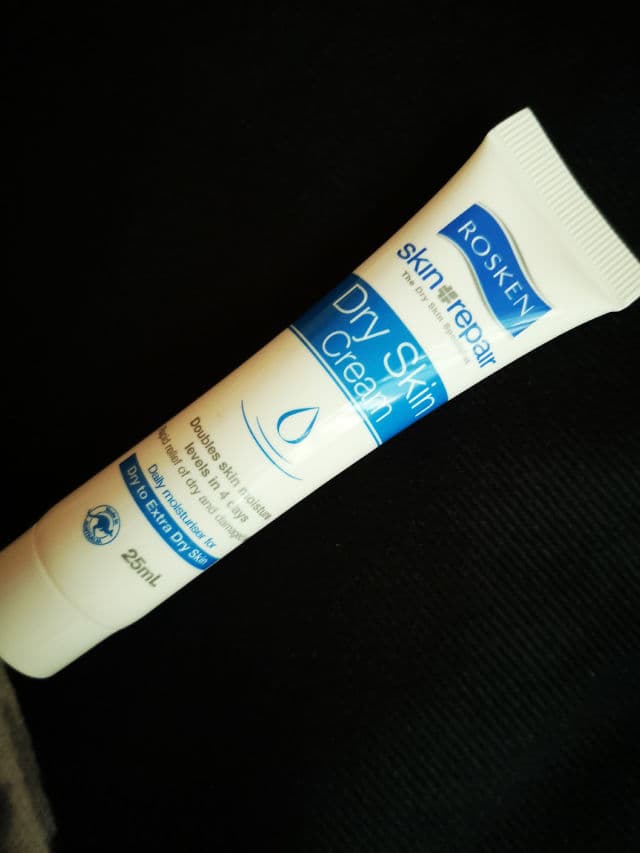 Rosken Skin Repair Dry Skin Cream review photo by SkinSYK