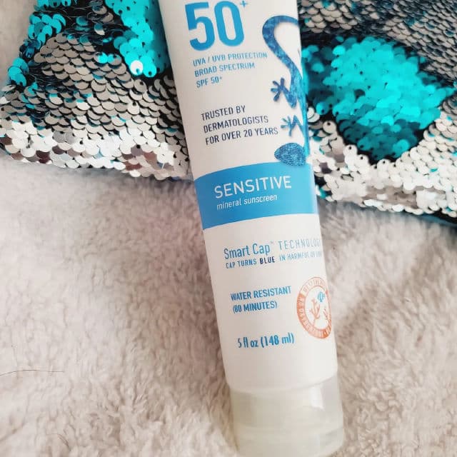 Blue Lizard Sensitive Face SPF 30+ Mineral Sunscreen review photo by Beautyinsideus9