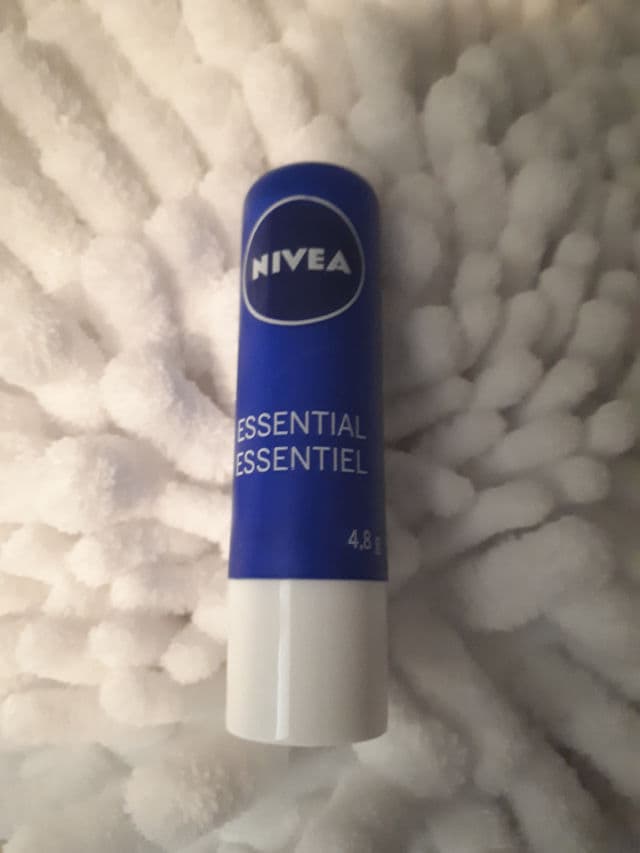 Nivea Lip Essential Care review photo by Samplegeek