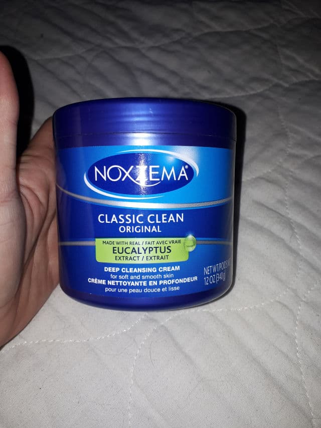 Noxzema Classic Clean Moisturizing Cleansing Cream review photo by Santinosmomma