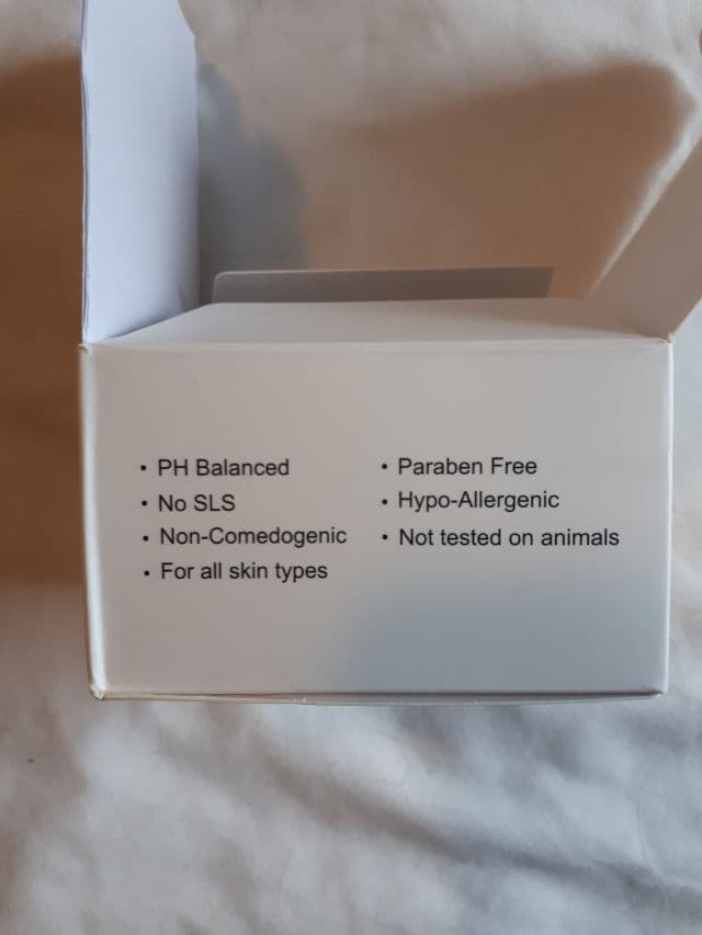 ANAIRUI Skin Care Turmeric Clay Mask review photo by Santinosmomma