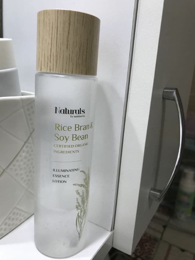 Naturals by Watsons Rice Bran & Soy Bean Essence Lotion review photo by SassynTheo