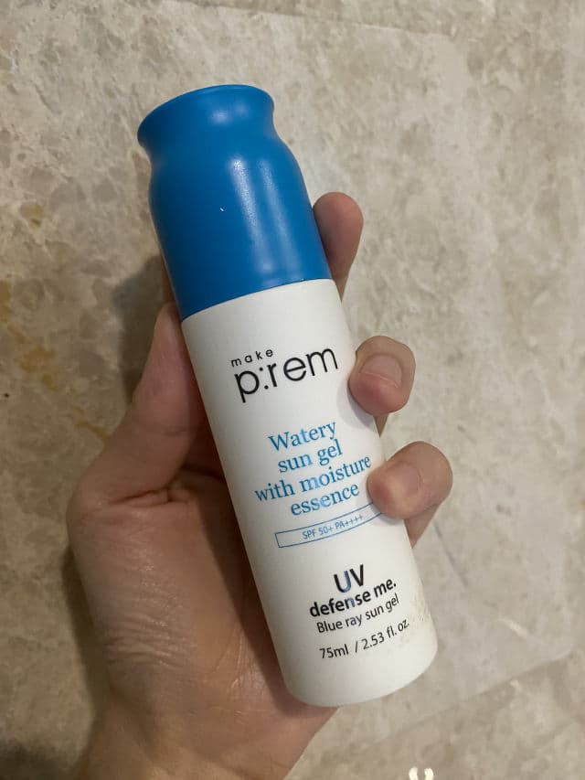 make p:rem UV Defense Me. Blue Ray Sun Gel SPF50 PA++++ review photo by Sassyskin