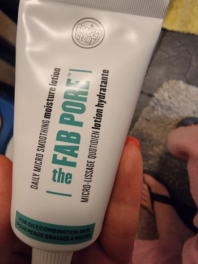 Soap & Glory The Fab Pore Daily Micro Smoothing Moisture Lotion review photo by SavvySaverSoph