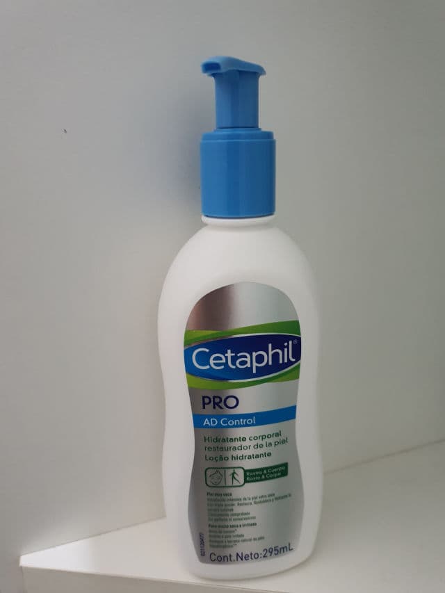 Cetaphil PRO AD Derma Skin Restoring Moisturizer review photo by SskinN