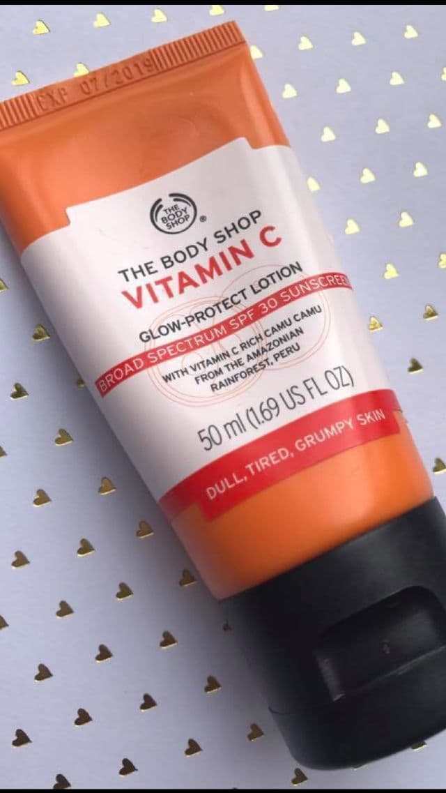 The Body Shop Vitamin C Glow-Protect Lotion SPF30 review photo by SesameUnni